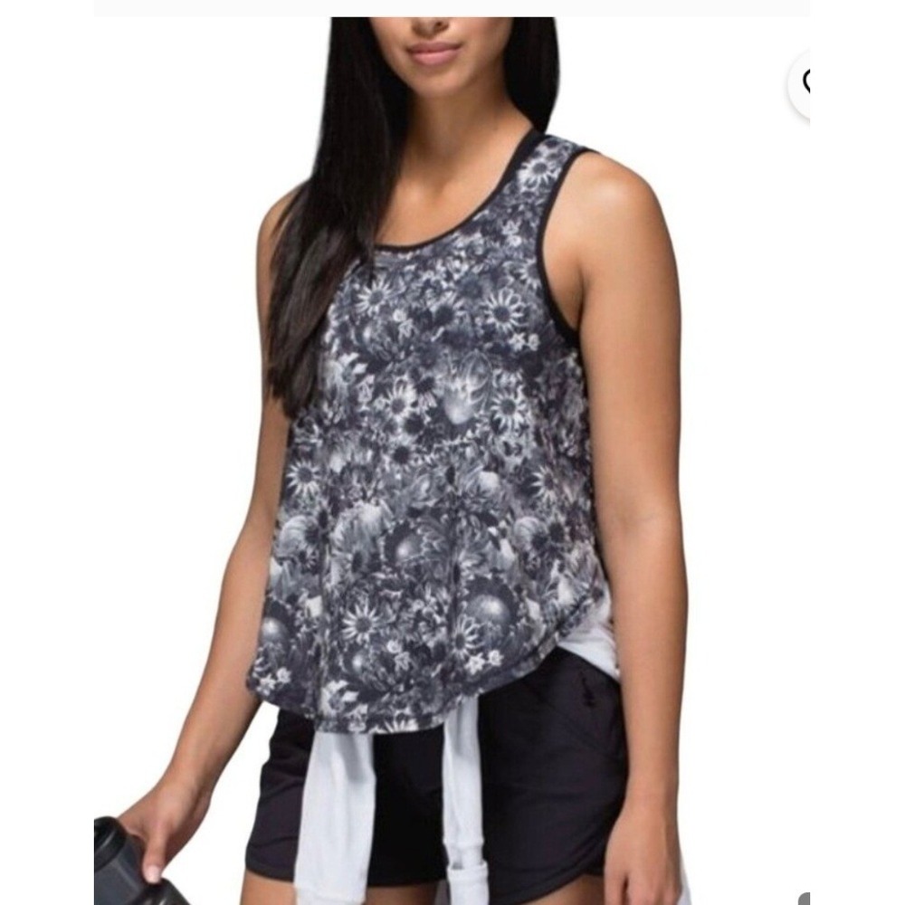 Lululemon Sculpt Tank Top Womens M Black White Floral Excellent Mesh Back Yoga